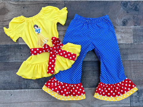 Snow White Outfit