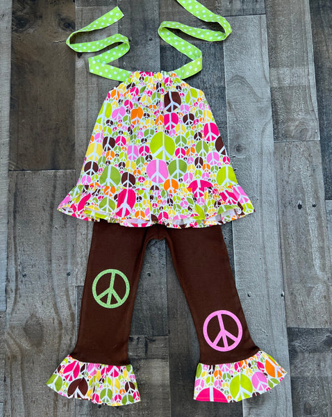 Groovy Peace Sign Outfit 